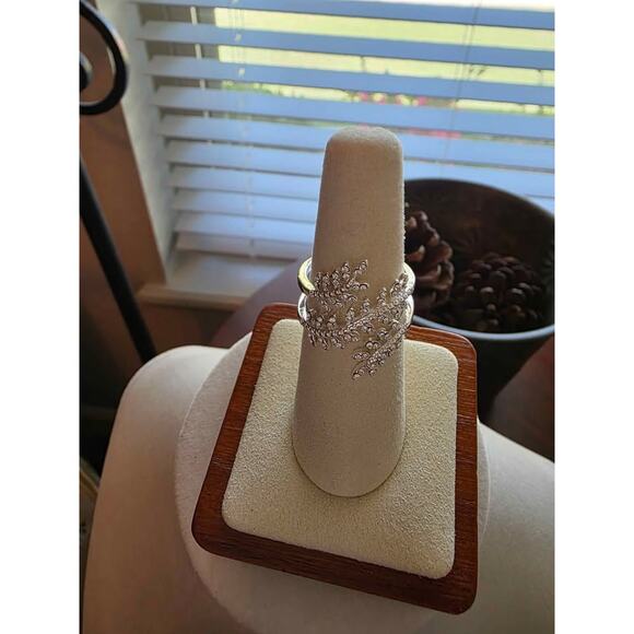 New Charter Club Leaf Silver-Plated Cluster Ring, Size 7. - Picture 3 of 5